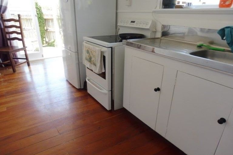 Photo of property in 105 Fairfield Road, Fairfield, Hamilton, 3214