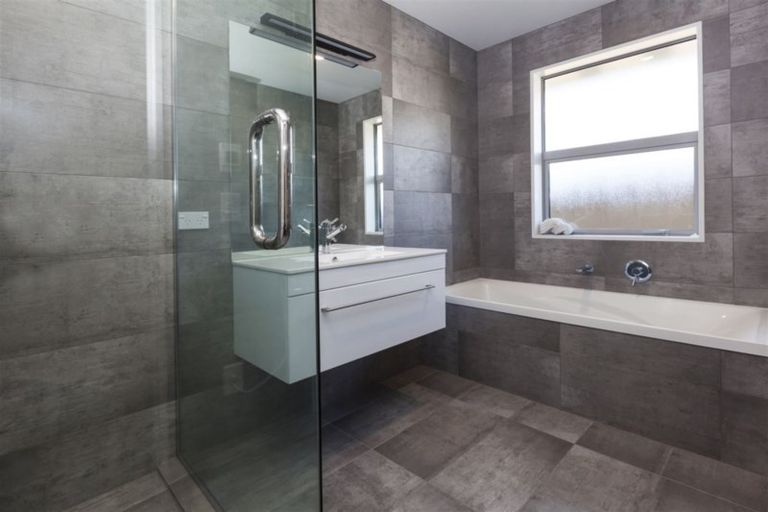 Photo of property in 37 Sapphire Street, Casebrook, Christchurch, 8051