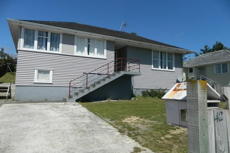 Photo of property in 42 Warspite Avenue, Cannons Creek, Porirua, 5024