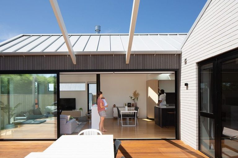 Photo of property in 1 Bunz Road, Halswell, Christchurch, 8025