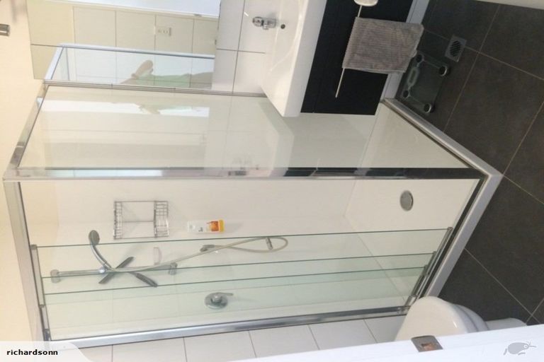 Photo of property in 1/25 Home Street, Mount Victoria, Wellington, 6011