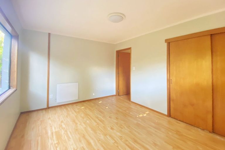 Photo of property in 1/28 Rangitoto Terrace, Milford, Auckland, 0620