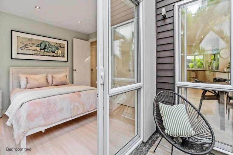 Photo of property in 11 Patiki Place, Omaha, 0986