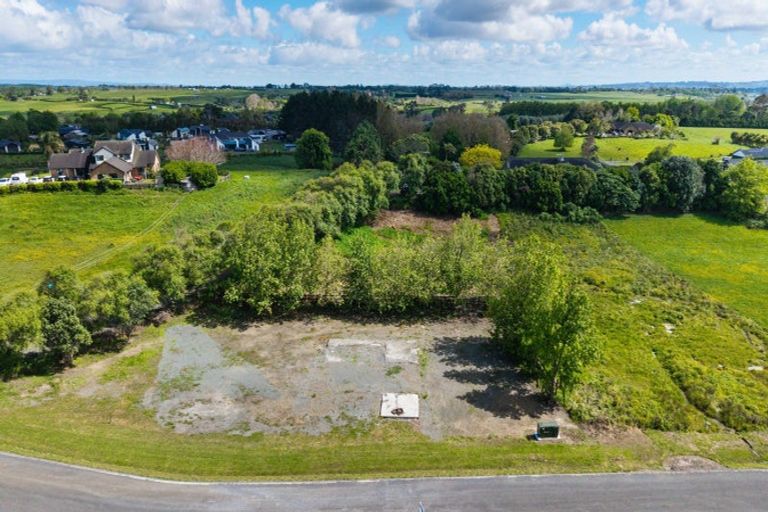 Photo of property in 9 Karaka School Lane, Karaka, 2580