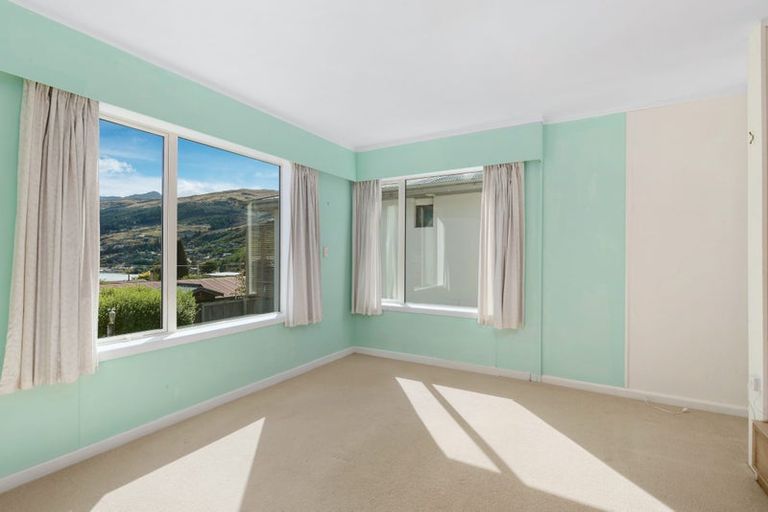 Photo of property in 37 Mcbride Street, Frankton, Queenstown, 9300