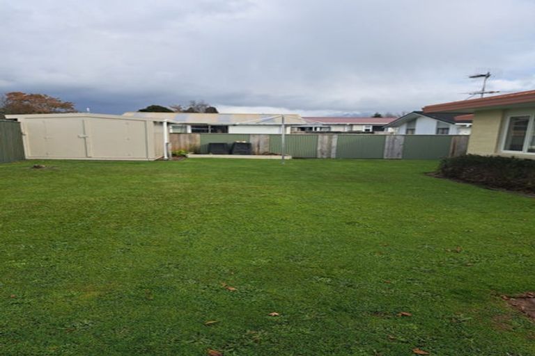 Photo of property in 9 Towai Street, Inglewood, 4330