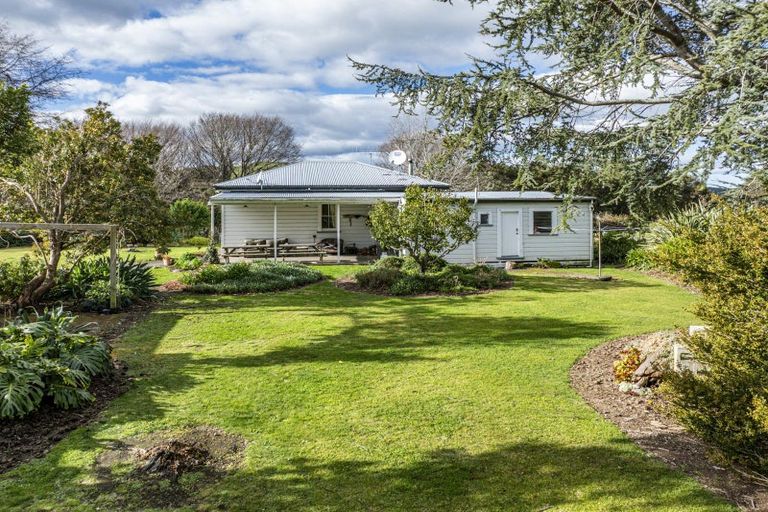 Photo of property in 356 Waldon Road, Dartmoor, Napier, 4186