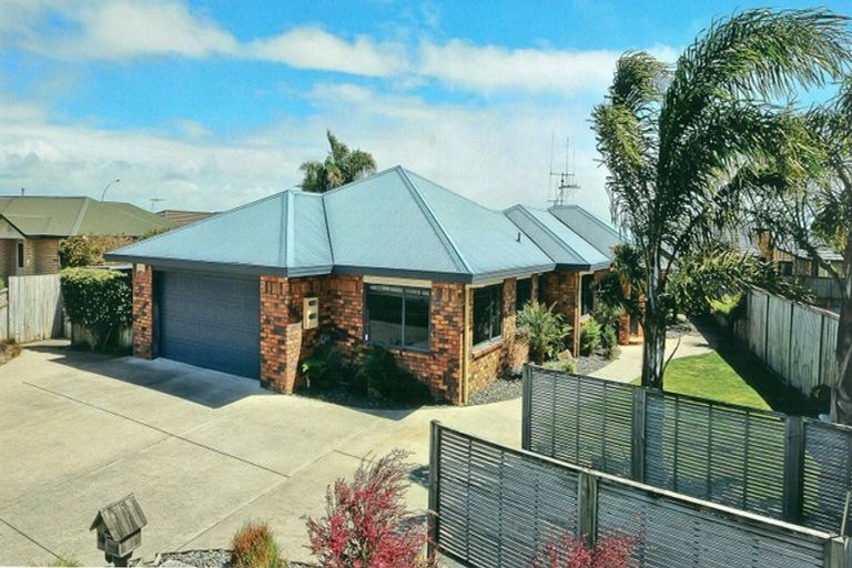 Photo of property in 14 Blairgowrie Place, Rototuna North, Hamilton, 3210