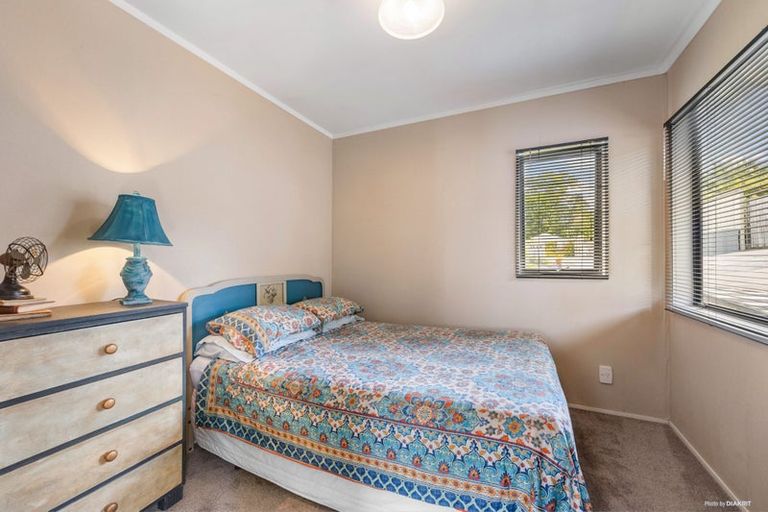 Photo of property in 19 Regia Close, Half Moon Bay, Auckland, 2012