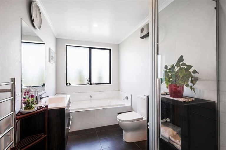 Photo of property in 106 Haymakers Crescent, Rolleston, 7614