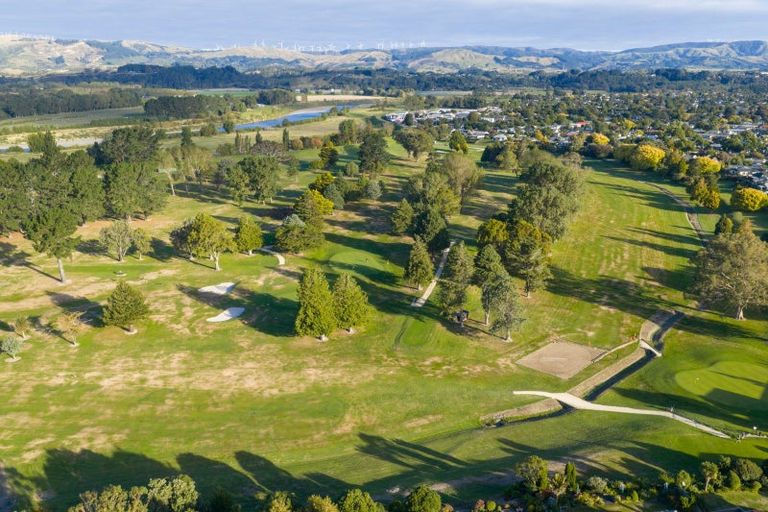 Photo of property in 31 Balmoral Drive, Terrace End, Palmerston North, 4410