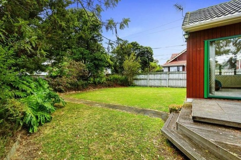 Photo of property in 2 Brook Street, Waiwhetu, Lower Hutt, 5010