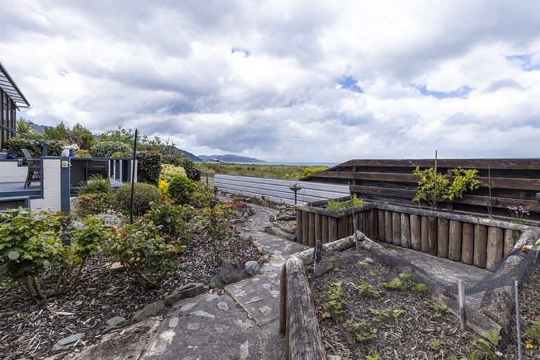 Photo of property in 150 Rarangi Beach Road, Rarangi, Blenheim, 7273