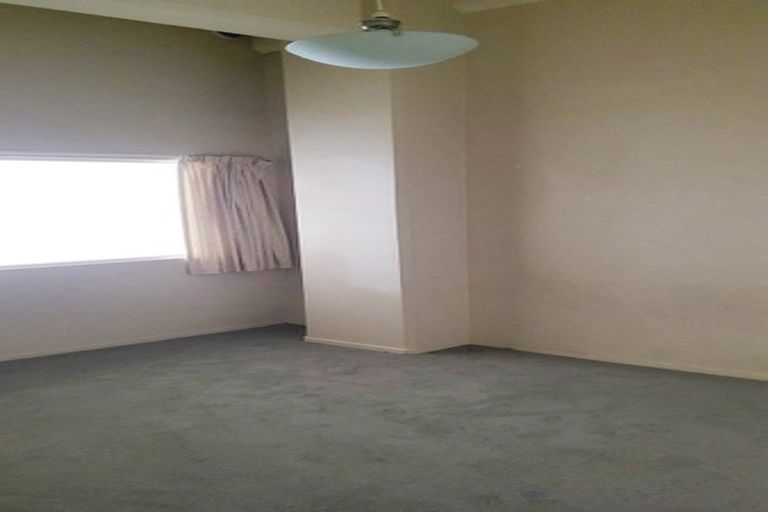 Photo of property in Haight Ashbury House, 2/11a Johnston Street, Wellington Central, Wellington, 6011