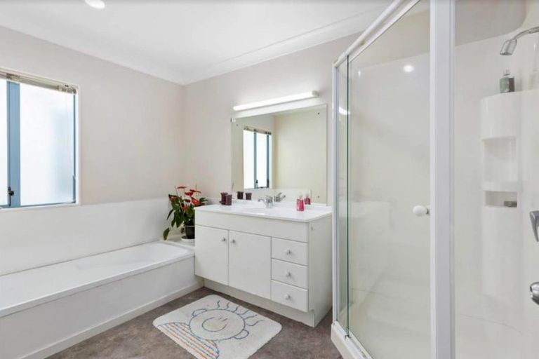 Photo of property in 2/840 Whangaparaoa Road, Manly, Whangaparaoa, 0930
