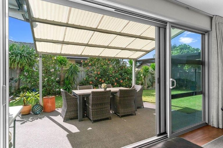 Photo of property in 377 One Tree Point Road, One Tree Point, 0118