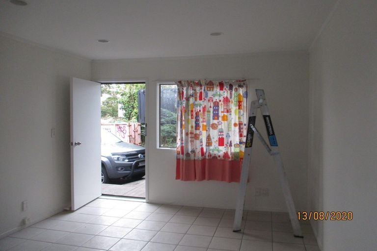 Photo of property in 40 Aberfeldy Avenue, Highland Park, Auckland, 2010