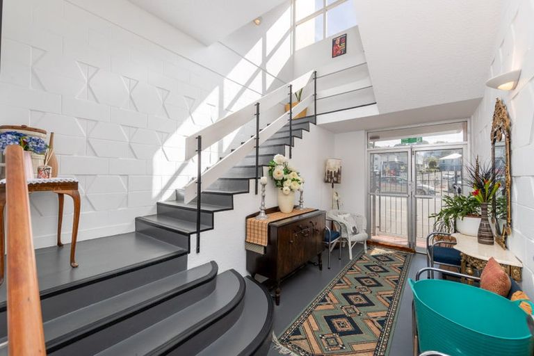 Photo of property in 233 Riddiford Street, Newtown, Wellington, 6021