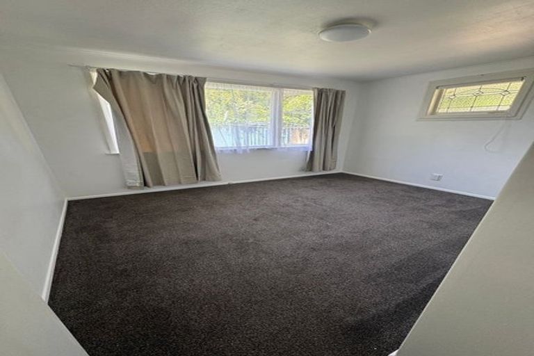 Photo of property in 9 Gribble Grove, Stokes Valley, Lower Hutt, 5019