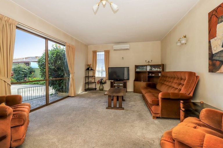 Photo of property in 3/508 Saint Aubyn, Hastings, 4122