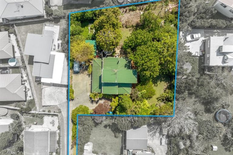 Photo of property in 58 D'oyly Drive, Stanmore Bay, Whangaparaoa, 0932