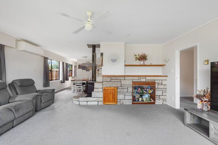 Photo of property in 61 College Road, Edgecumbe, 3120