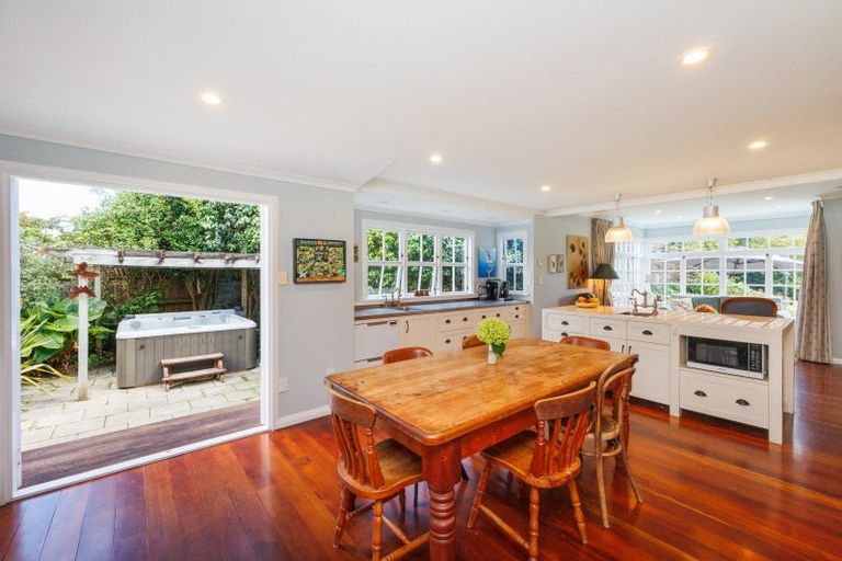 Photo of property in 15 Trent Avenue, Hokowhitu, Palmerston North, 4410