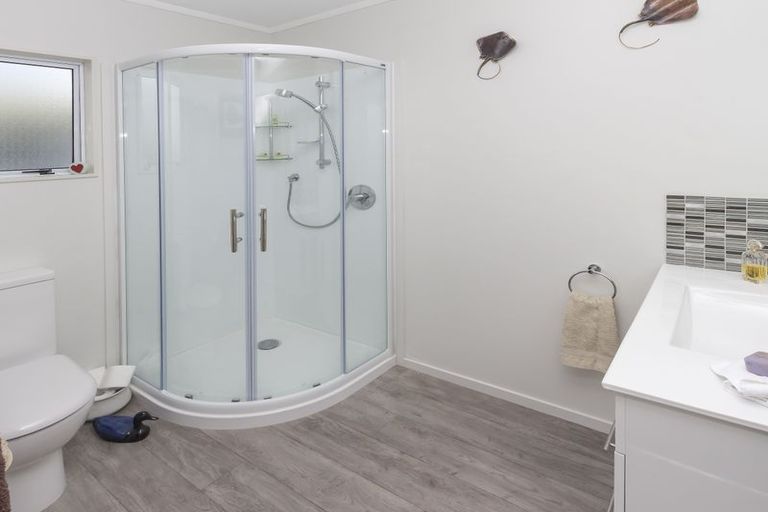 Photo of property in 2/47 Orangewood Drive, Northpark, Auckland, 2013