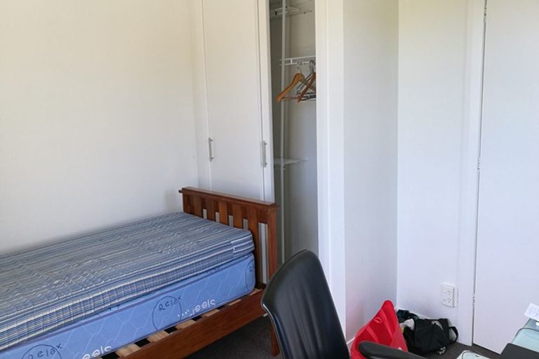 Photo of property in 5 Harland Street, Brooklyn, Wellington, 6021