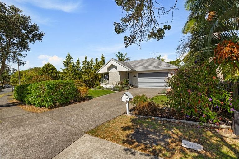 Photo of property in 24 Picasso Drive, West Harbour, Auckland, 0618