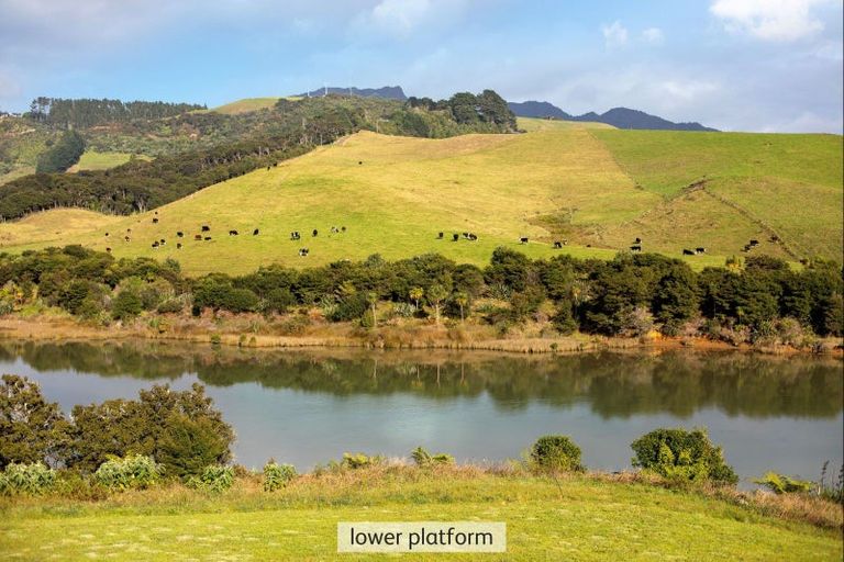 Photo of property in 76 Omahina Street, Raglan, 3225