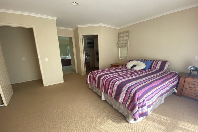 Photo of property in 8 Glanmire Place, Flat Bush, Auckland, 2016