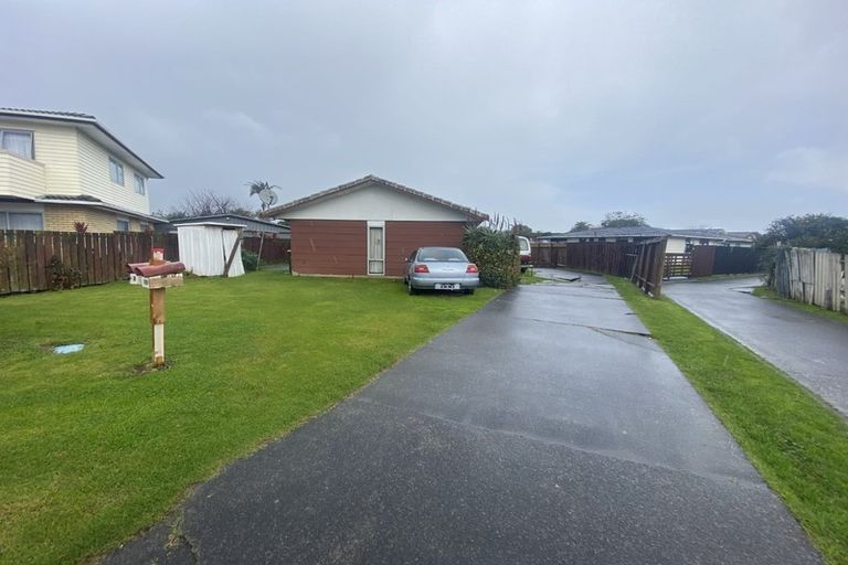 Photo of property in 2/16 Bingara Place, Favona, Auckland, 2024