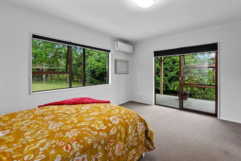 Photo of property in 17 Chatham Avenue, Paremoremo, Auckland, 0632