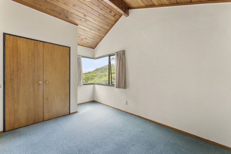 Photo of property in 37 Dingadee Street, Welcome Bay, Tauranga, 3112