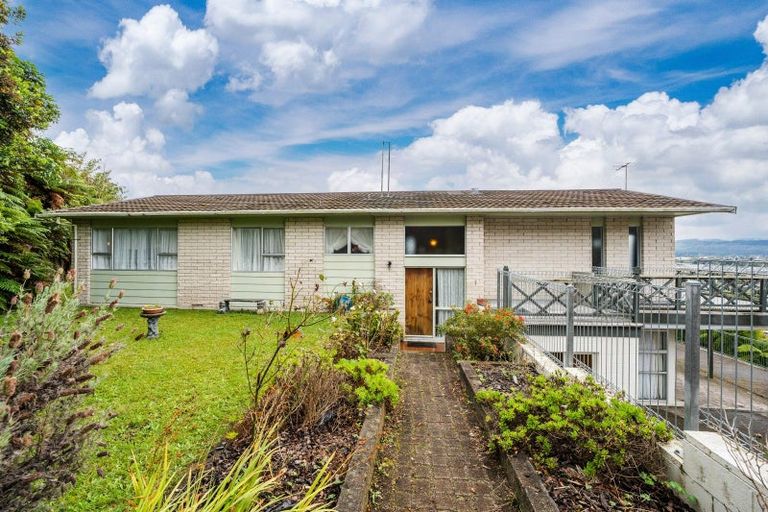 Photo of property in 31 Russell Crescent, Western Heights, Rotorua, 3015