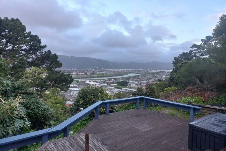 Photo of property in 19a Miromiro Road, Normandale, Lower Hutt, 5010