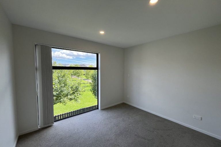 Photo of property in 16 Whai Hua Lane, Mangere Bridge, Auckland, 2022