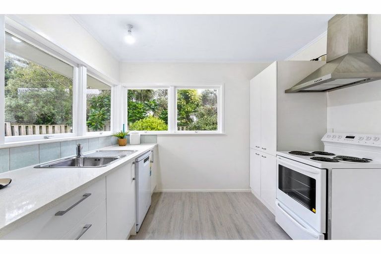 Photo of property in 2/53 Richards Avenue, Forrest Hill, Auckland, 0620