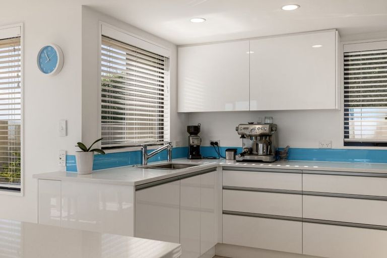 Photo of property in 60 Glenstrae Road, Redcliffs, Christchurch, 8081