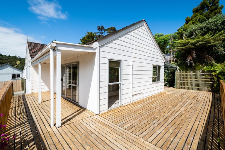 Photo of property in 15 Annison Avenue, Glen Eden, Auckland, 0602