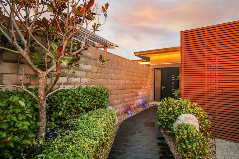 Photo of property in 11 Sumner Terrace, Aotea, Porirua, 5024