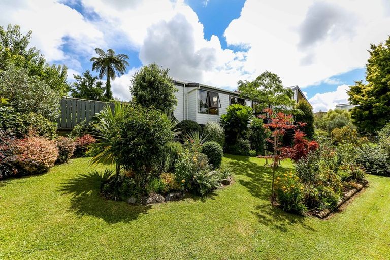 Photo of property in 6 Ainslee Street, Highlands Park, New Plymouth, 4312