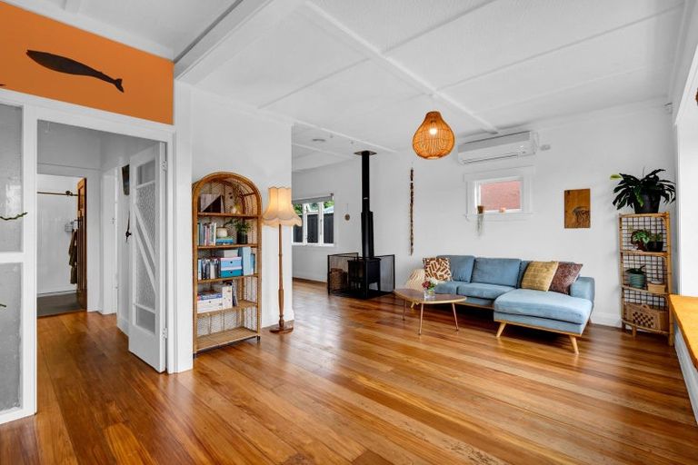 Photo of property in 21 Gaine Street, New Plymouth, 4310