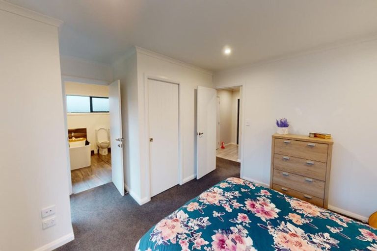 Photo of property in 2 Serenity Crescent, Kelvin Grove, Palmerston North, 4414