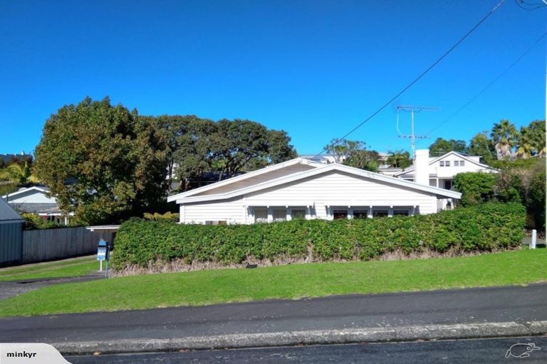 Photo of property in 29 Rutland Road, Stanley Point, Auckland, 0624