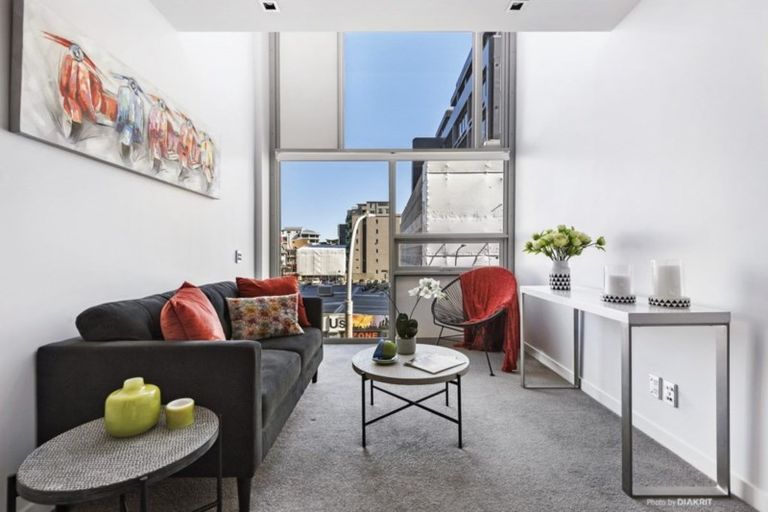 Photo of property in Monument Apartments, 3b/245 Wakefield Street, Te Aro, Wellington, 6011