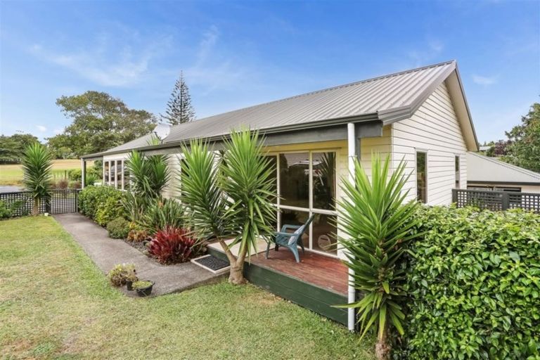 Photo of property in 27a Mareretu Avenue, Patumahoe, Pukekohe, 2679