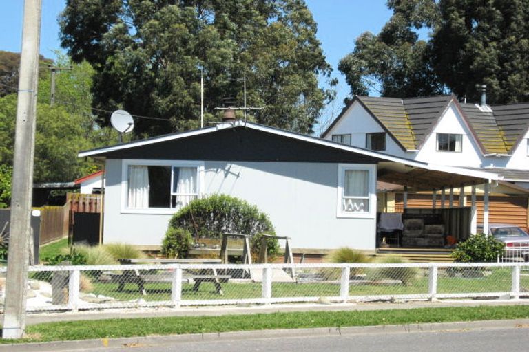 Photo of property in 43 Holdaway Street, Riversdale, Blenheim, 7201