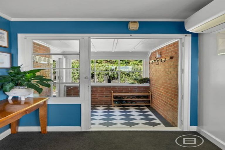 Photo of property in 116 Dyers Pass Road, Cashmere, Christchurch, 8022